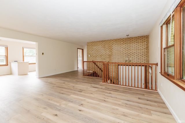 11911 W US 24 Highway, Fort Wayne, IN 46814