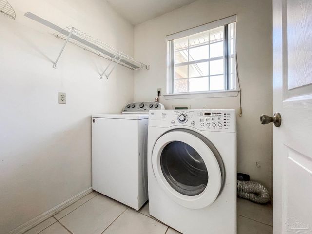 2001 W Indies Dr, Pensacola, FL 32506
