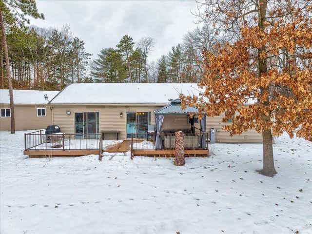 S1404 Indian Trail Parkway, Baraboo, WI 53913
