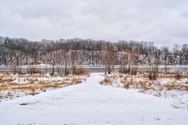 S1404 Indian Trail Parkway, Baraboo, WI 53913