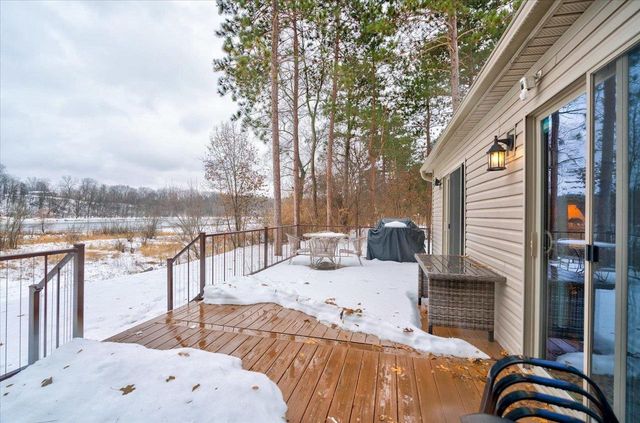 S1404 Indian Trail Parkway, Baraboo, WI 53913