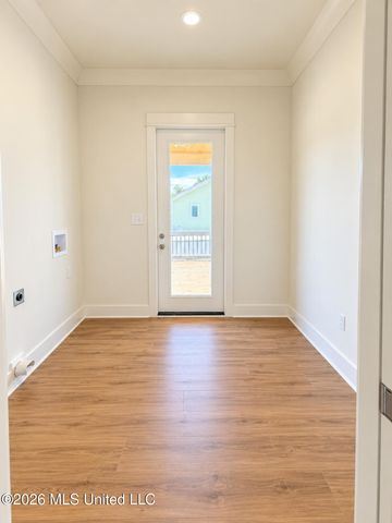 404 Fourth Street, Waveland, MS 39576