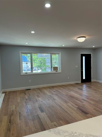 24934 147th Avenue, Rosedale, NY 11422