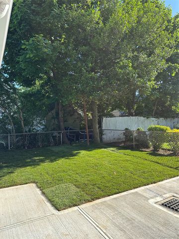24934 147th Avenue, Rosedale, NY 11422