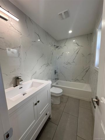 24934 147th Avenue, Rosedale, NY 11422