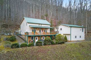 317 Collins Creek Road, Hiawassee, GA 30546