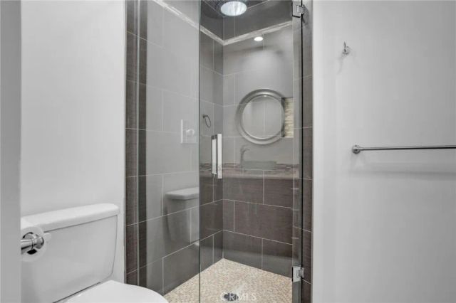 9959 Gothic Avenue, North Hills, CA 91343