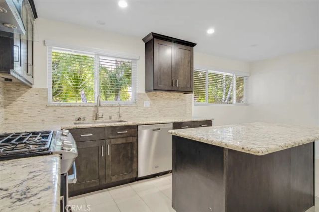 9959 Gothic Avenue, North Hills, CA 91343