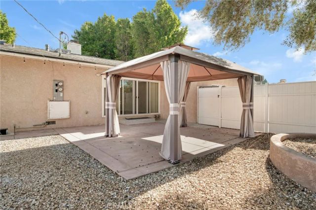 9959 Gothic Avenue, North Hills, CA 91343