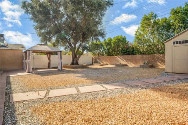 9959 Gothic Avenue, North Hills, CA 91343