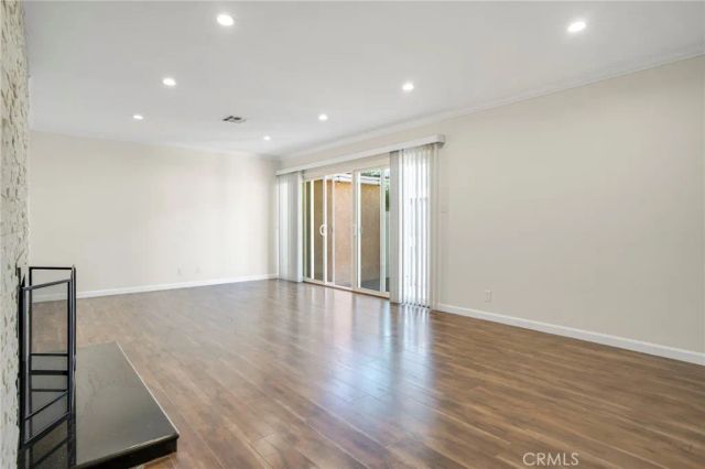 9959 Gothic Avenue, North Hills, CA 91343