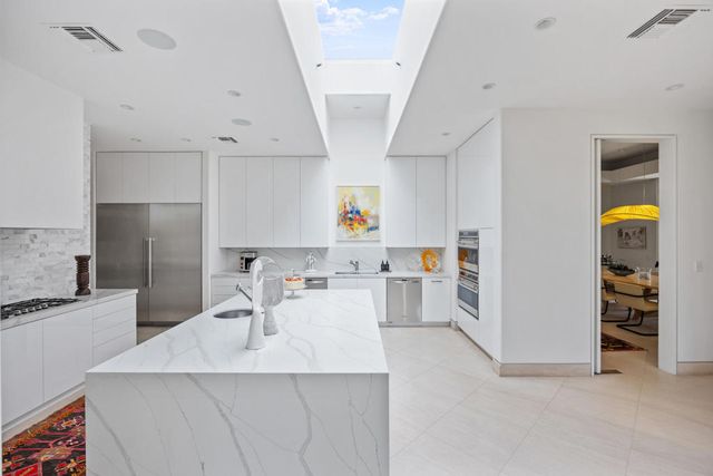 102 Waterford Circle, Rancho Mirage, CA 92270