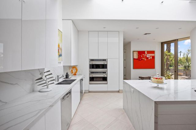 102 Waterford Circle, Rancho Mirage, CA 92270