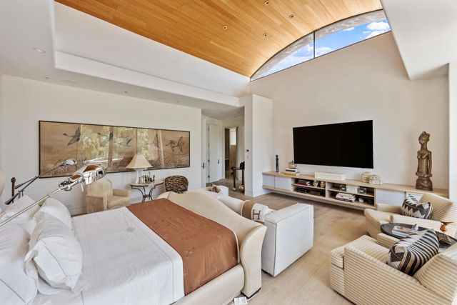 102 Waterford Circle, Rancho Mirage, CA 92270