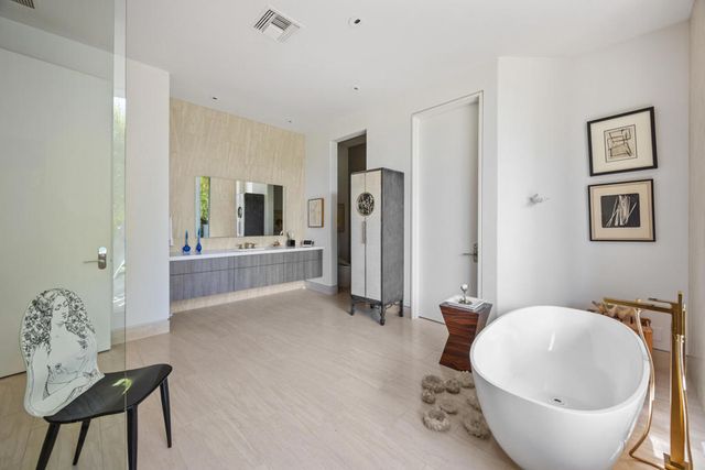 102 Waterford Circle, Rancho Mirage, CA 92270