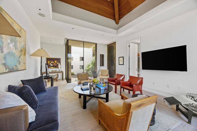 102 Waterford Circle, Rancho Mirage, CA 92270