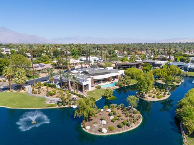 102 Waterford Circle, Rancho Mirage, CA 92270
