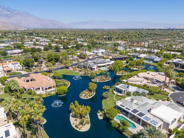 102 Waterford Circle, Rancho Mirage, CA 92270