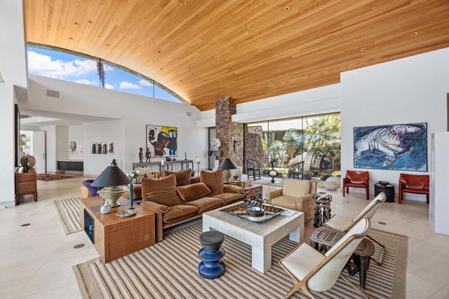 102 Waterford Circle, Rancho Mirage, CA 92270