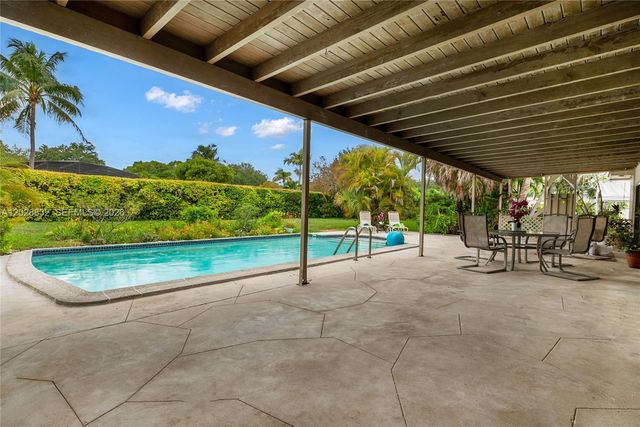 16420 SW 81st Ave, Palmetto Bay, FL 33157