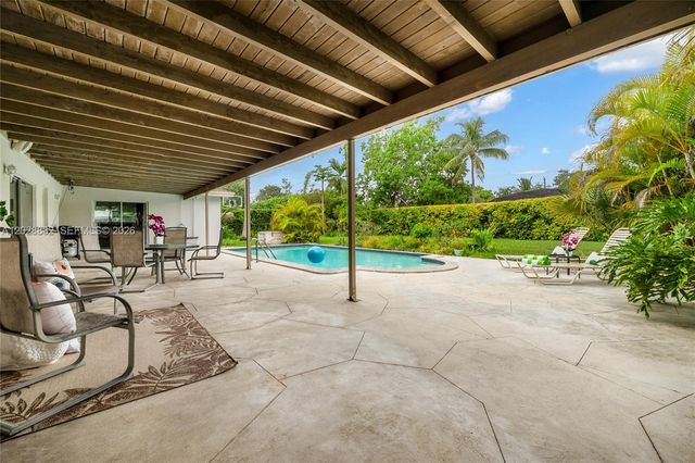 16420 SW 81st Ave, Palmetto Bay, FL 33157