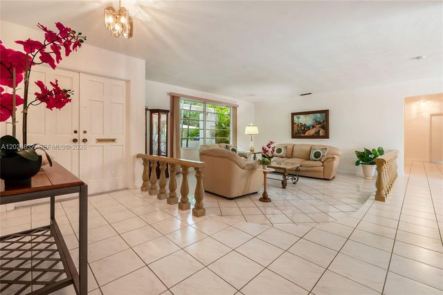16420 SW 81st Ave, Palmetto Bay, FL 33157