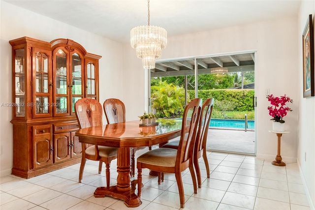 16420 SW 81st Ave, Palmetto Bay, FL 33157