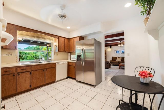 16420 SW 81st Ave, Palmetto Bay, FL 33157