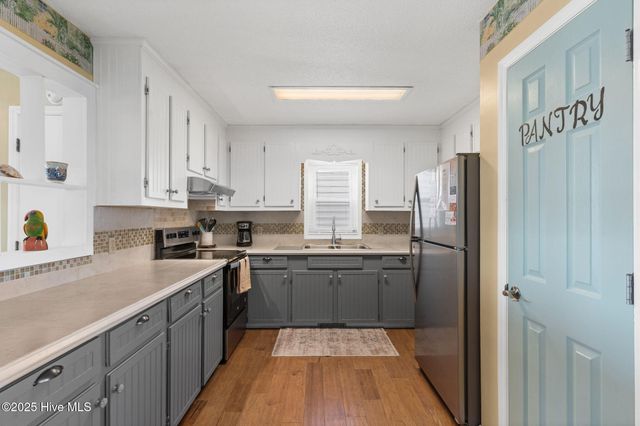 552 Ocean Boulevard W, Supply, NC 28462