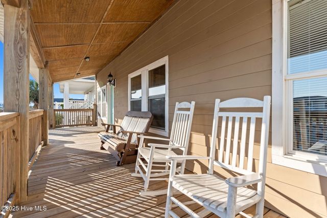 552 Ocean Boulevard W, Supply, NC 28462