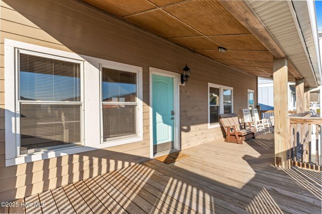 552 Ocean Boulevard W, Supply, NC 28462