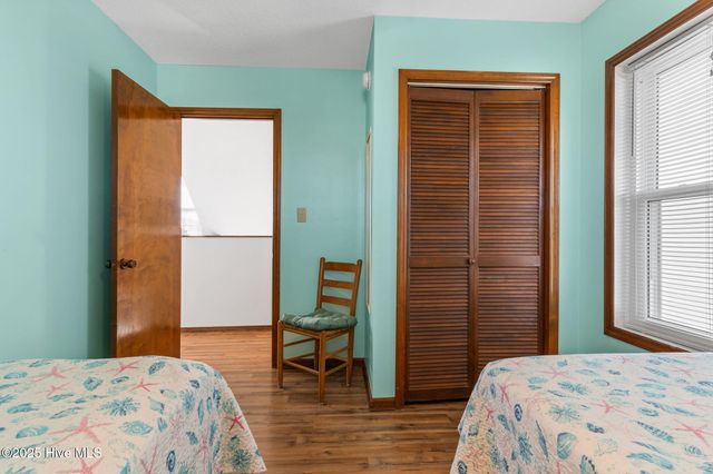 552 Ocean Boulevard W, Supply, NC 28462