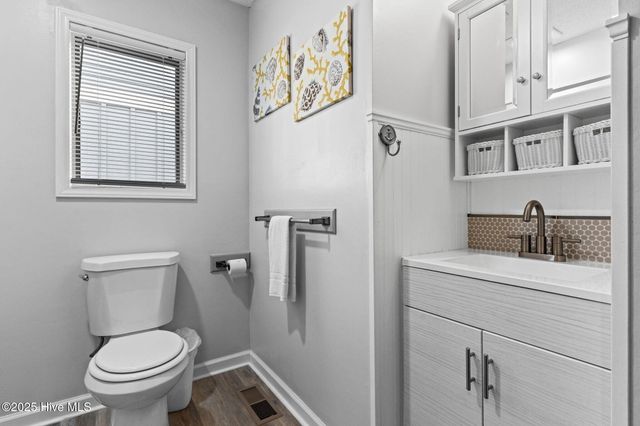 552 Ocean Boulevard W, Supply, NC 28462