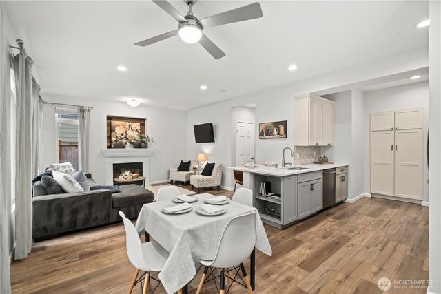 22754 SE 242nd Street, Maple Valley, WA 98038