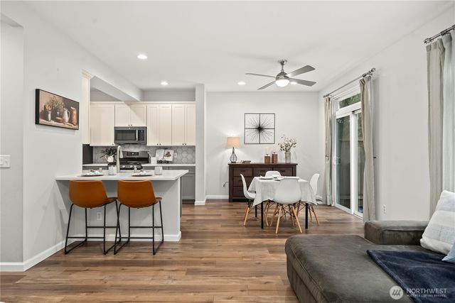 22754 SE 242nd Street, Maple Valley, WA 98038