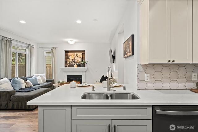 22754 SE 242nd Street, Maple Valley, WA 98038