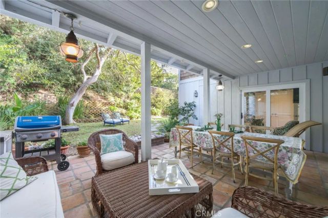 30842 Driftwood Drive, Laguna Beach, CA 92651