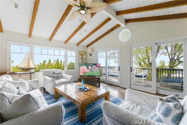 30842 Driftwood Drive, Laguna Beach, CA 92651