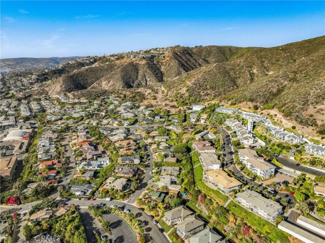 30842 Driftwood Drive, Laguna Beach, CA 92651