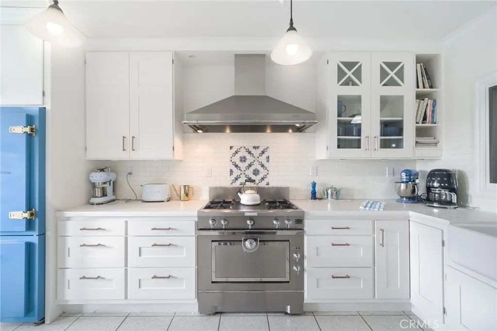 30842 Driftwood Drive, Laguna Beach, CA 92651