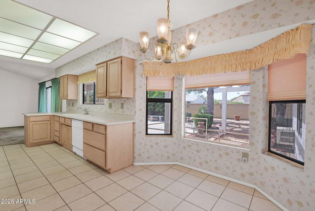 14623 W TRADING POST Drive, Sun City West, AZ 85375