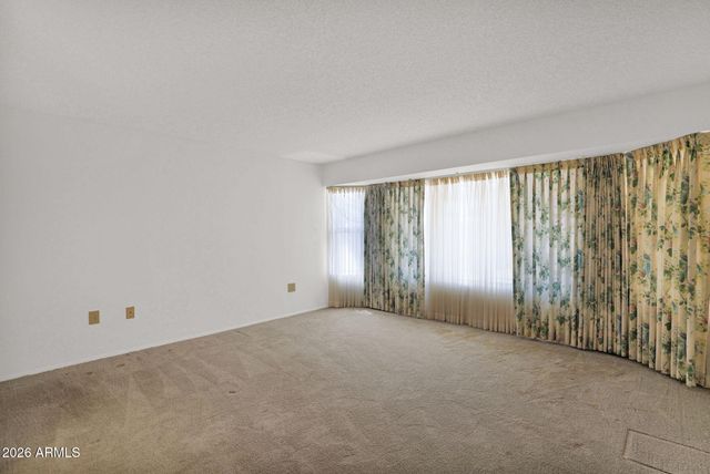 14623 W TRADING POST Drive, Sun City West, AZ 85375