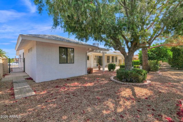 14623 W TRADING POST Drive, Sun City West, AZ 85375