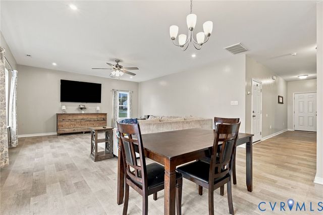 8801 Elkview Ct, North Chesterfield, VA 23236