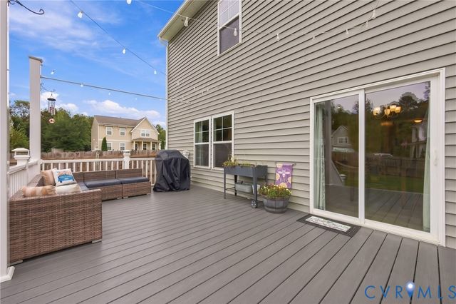 8801 Elkview Ct, North Chesterfield, VA 23236