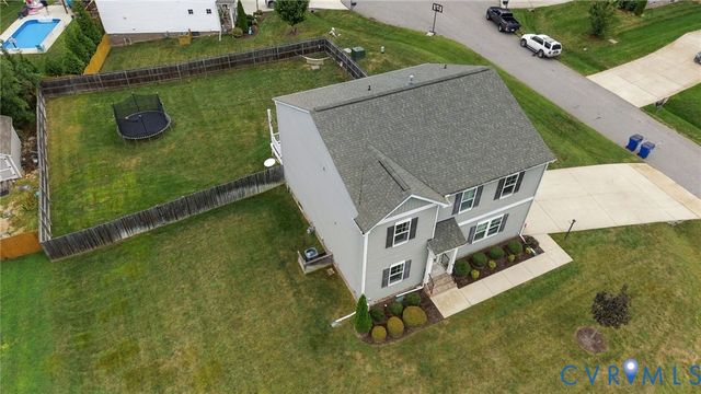 8801 Elkview Ct, North Chesterfield, VA 23236