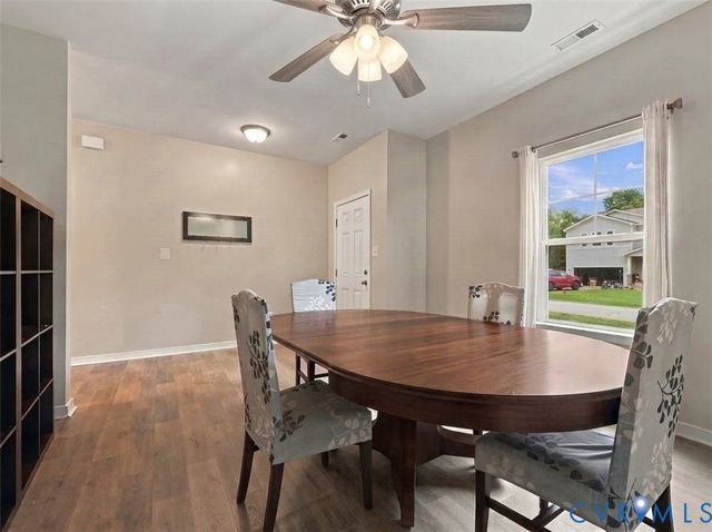 8801 Elkview Ct, North Chesterfield, VA 23236