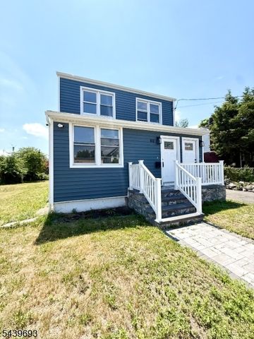 60 Laurel St, Paterson City, NJ 07522