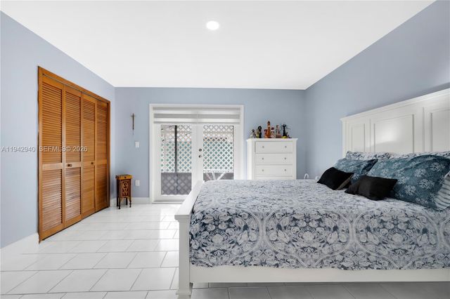 1142 SW 138th Ct, Miami, FL 33184