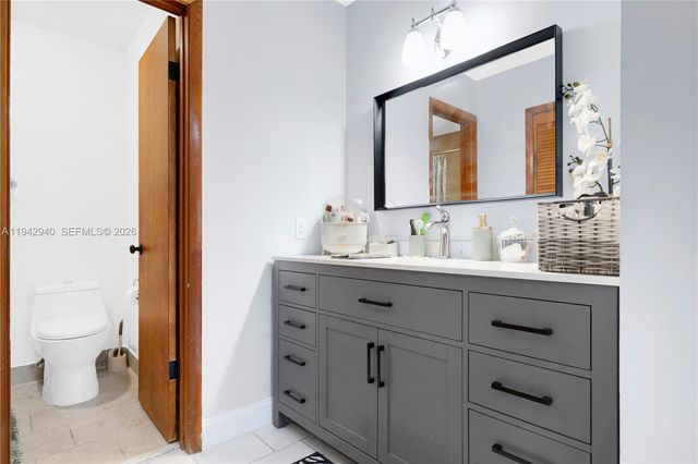 1142 SW 138th Ct, Miami, FL 33184